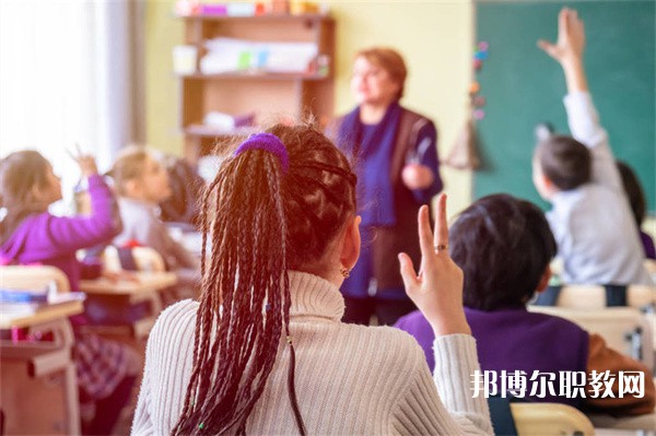 山東哪里的中職學校能讀美妝形象設計專業(yè)