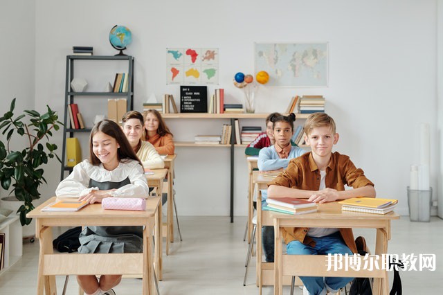 河南哪里的職教中心能讀機電設(shè)備安裝與維修專業(yè)