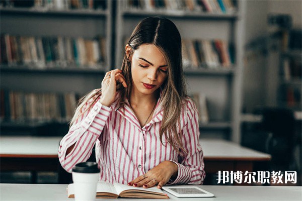 河南哪里的中職學校能讀商品經營專業(yè)