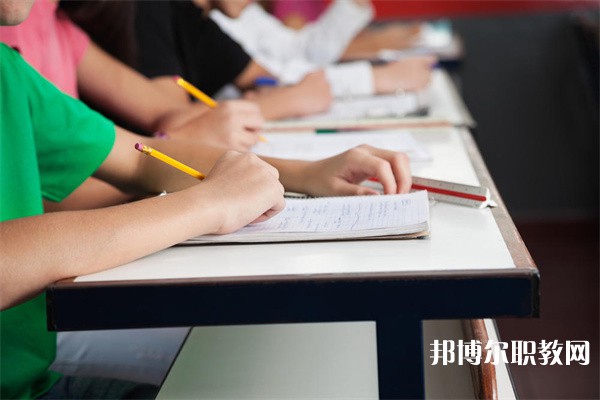 河南哪里的職教中心能讀家政服務(wù)與管理專(zhuān)業(yè)