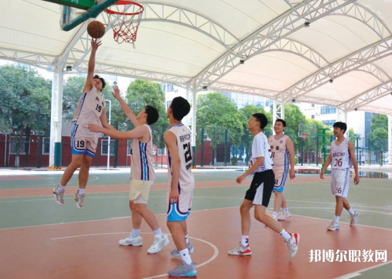 陜西2024年沒上完初中可不可以上中專學(xué)校