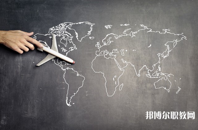 河南哪里的中職學校能讀護理(中醫(yī)美容方向)專業(yè)