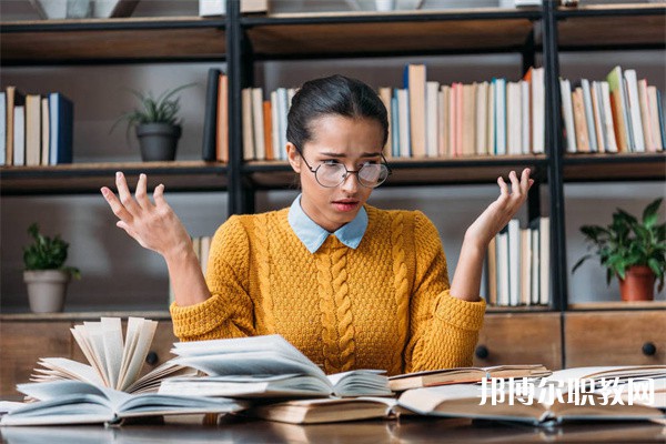 河南哪里的中專學校能讀護理(婦幼保健方向)專業(yè)