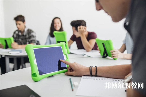 河南哪里的中職學(xué)校能讀航空專(zhuān)業(yè)