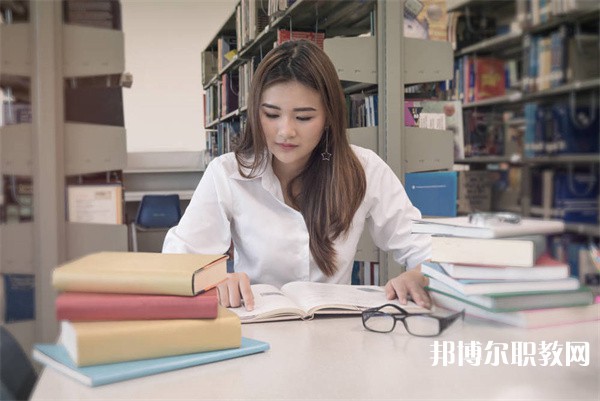 河南哪里的中專學校能讀汽車維修與銷售專業(yè)