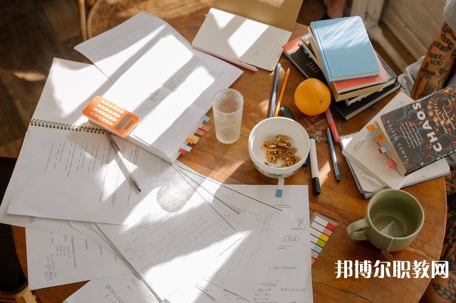 湖北哪里的中職學(xué)校能讀計算機(jī)網(wǎng)絡(luò)技術(shù)專業(yè)專業(yè)