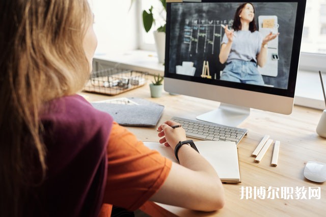 湖北哪里的中專學校能讀工程測量專業(yè)