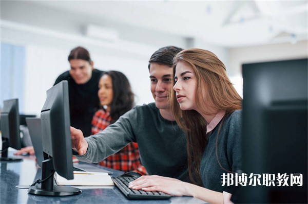 湖北哪里的中專學(xué)校能讀計算機網(wǎng)絡(luò)技術(shù)專業(yè)