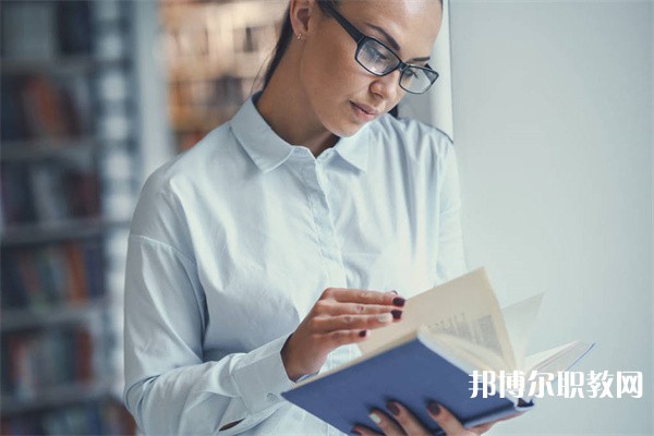 湖北哪里的中職學校能讀現代物流專業(yè)