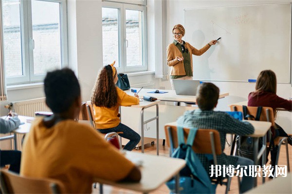 湖北哪里的中職學(xué)校能讀工程施工與監(jiān)理專(zhuān)業(yè)