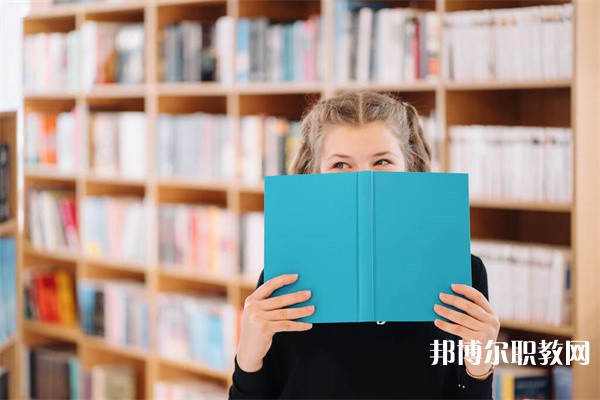 湖北哪里的中職學(xué)校能讀機(jī)電類(lèi)（機(jī)電技術(shù)、工業(yè)機(jī)器人、電子技術(shù)應(yīng)用）專(zhuān)業(yè)