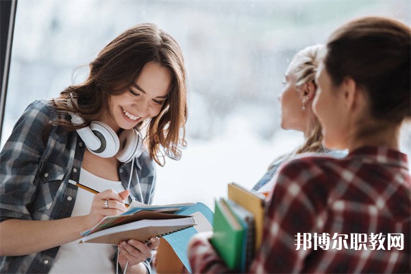 廣東哪里的中職學校能讀康復(fù)治療專業(yè)