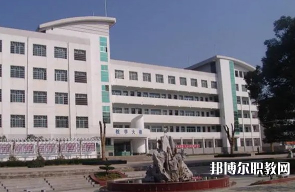 安慶浮山科技工程學校怎么樣、好不好