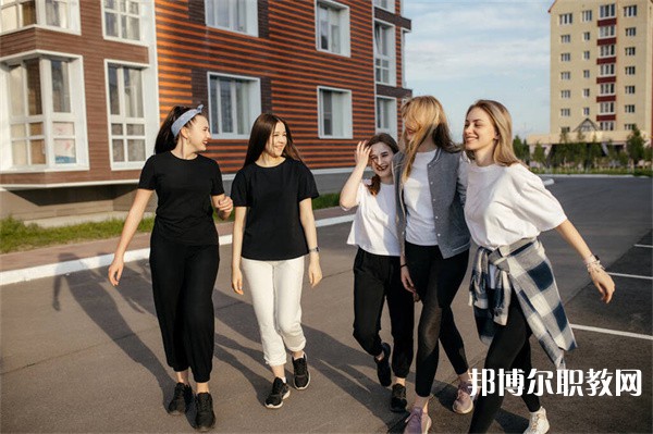 廣西哪里的中職學(xué)校能讀金融事務(wù)(互聯(lián)網(wǎng)金融、統(tǒng)計(jì)與會計(jì)核算方向)專業(yè)