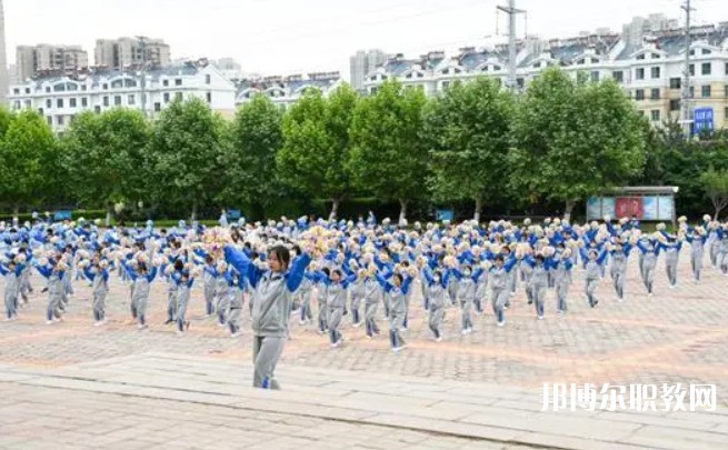 青島西海岸新區(qū)黃海職業(yè)學(xué)校怎么樣、好不好