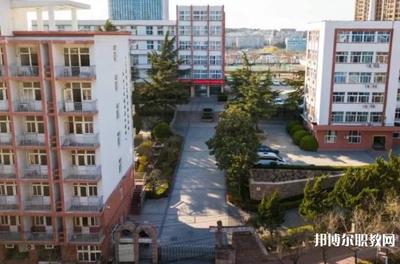 青島博愛成人中等專業(yè)學校怎么樣、好不好