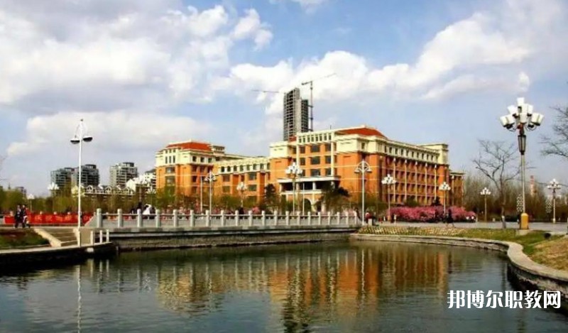 2025渤海大學(xué)附屬中等職業(yè)技術(shù)專業(yè)學(xué)校招生計(jì)劃 招生人數(shù)是多少(附要求、條件、對(duì)象)